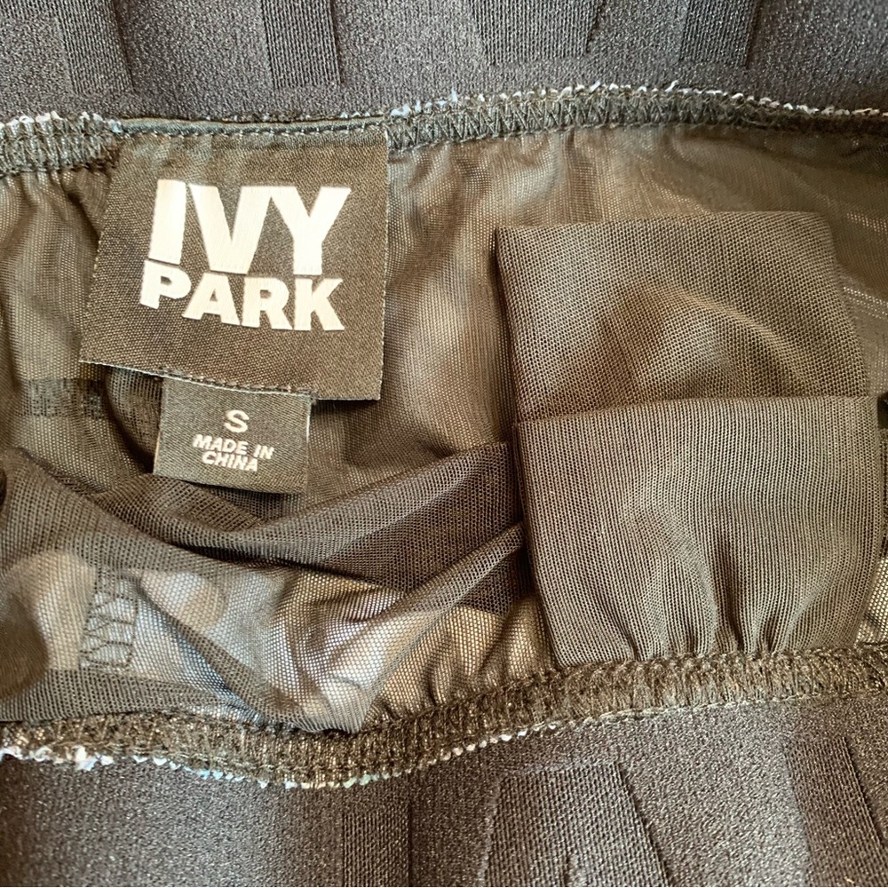 Ivy Park Running Shorts - Ink Cloud Print - Picture 8 of 9